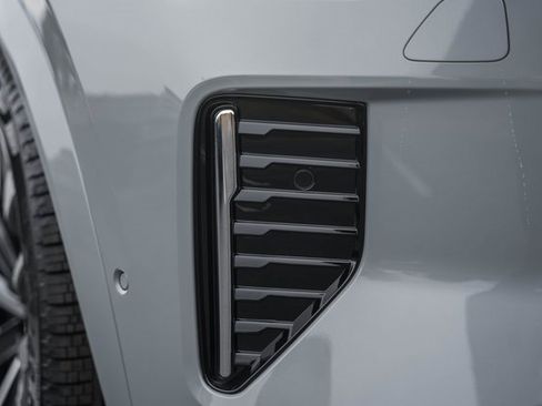 New 2026 Volvo XC90 B6 Ultra w/ Lounge Package image 14