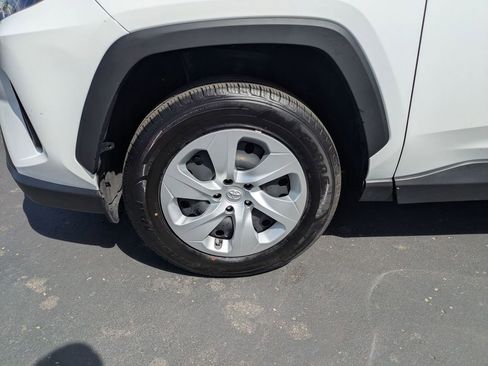 Used 2024 Toyota RAV4 LE image 13