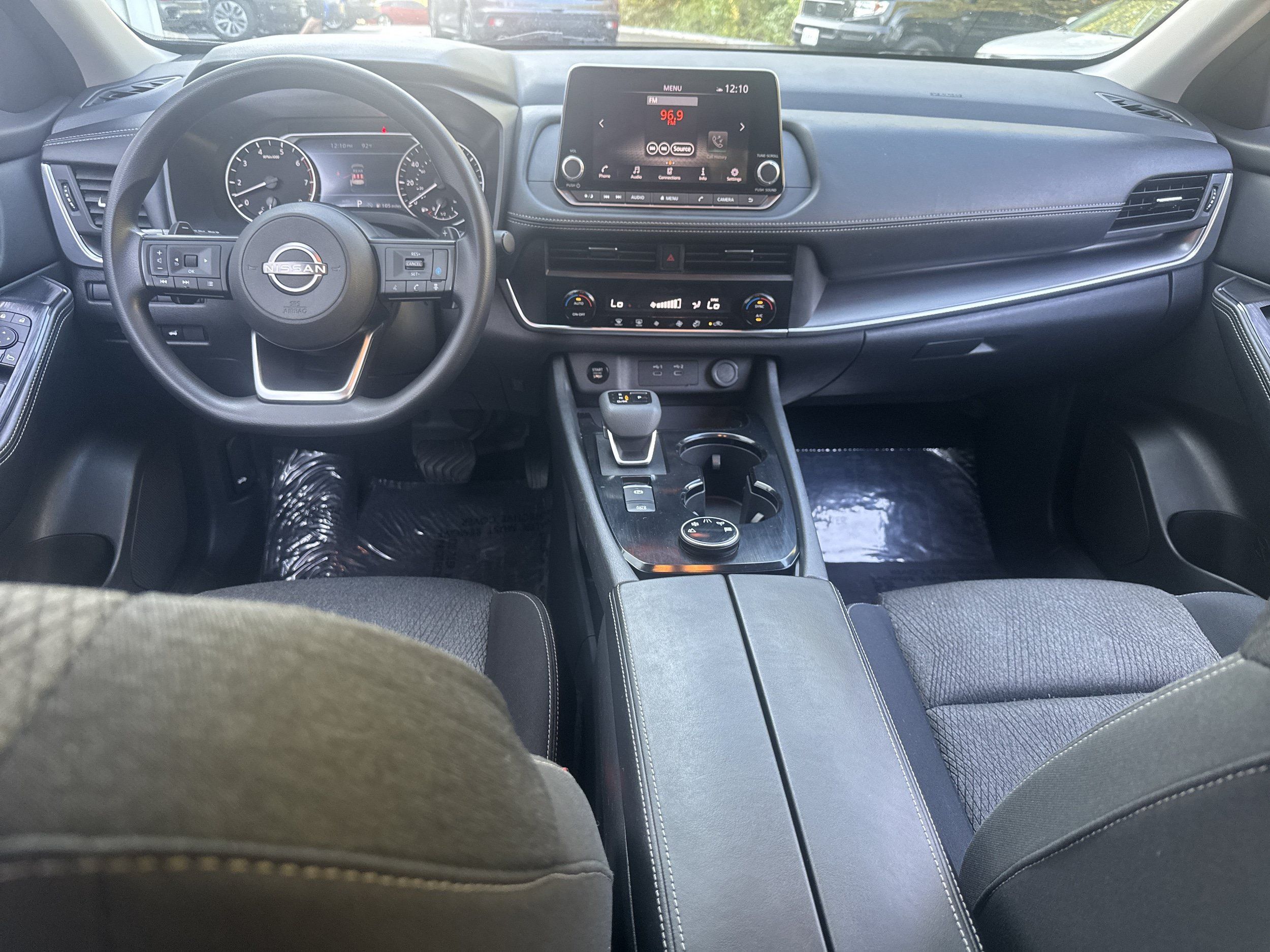 Used 2024 Nissan Rogue SV AWD/4WD image 17