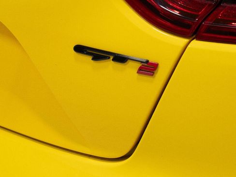 Used 2018 Kia Stinger GT2 AWD/4WD image 20