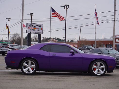 Used 2010 Dodge Challenger SRT8 w/ SRT Option Group II image 8