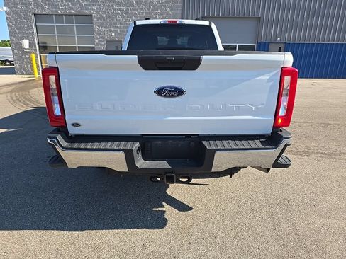 Used 2024 Ford F250 XLT AWD/4WD image 5