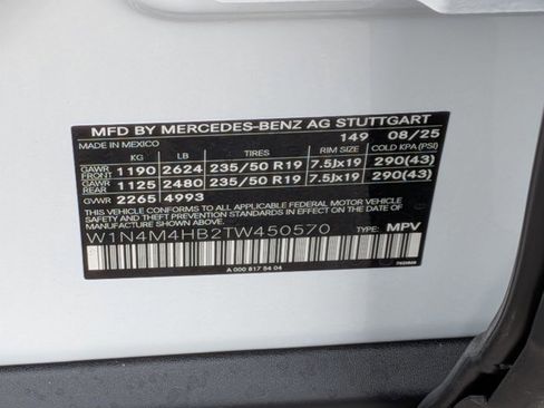 Certified 2026 Mercedes-Benz GLB 250 4MATIC image 17