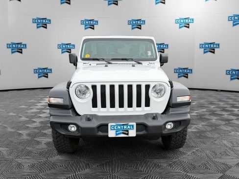 Used 2022 Jeep Wrangler Sport AWD/4WD image 9