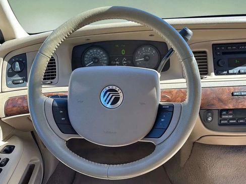 Used 2007 Mercury Grand Marquis LS image 30