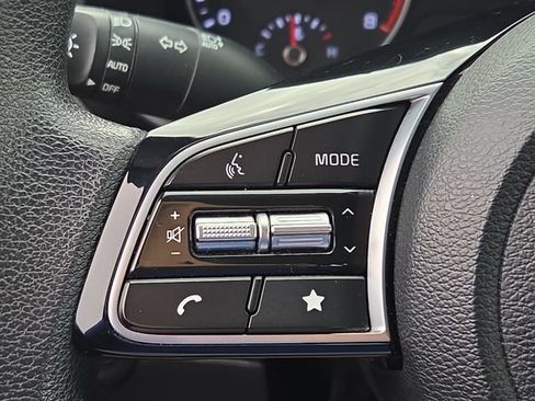 Used 2024 Kia Forte LXS FWD image 22