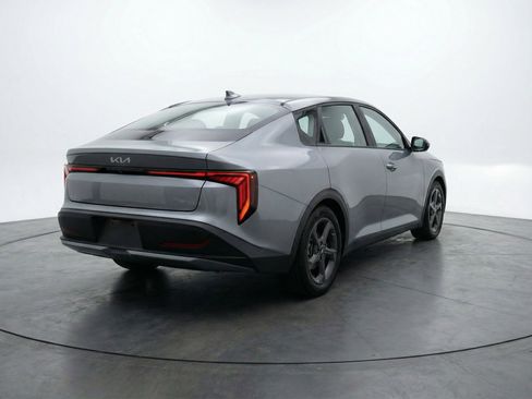 Used 2025 Kia K4 FWD image 9