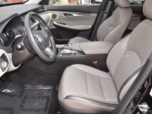 Used 2025 INFINITI QX50 Luxe image 13