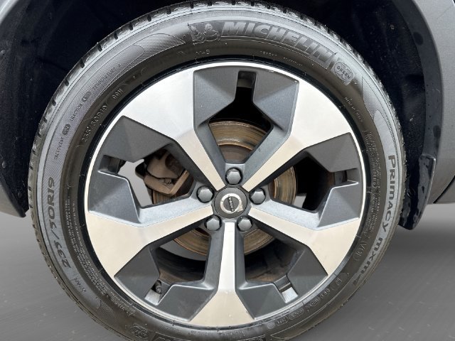 Certified 2024 Volvo XC40 B5 Core AWD/4WD image 22