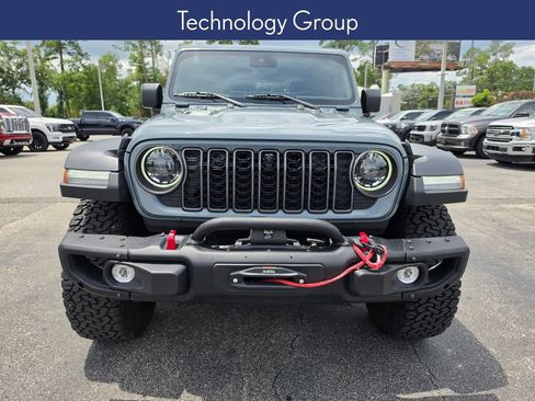 Used 2024 Jeep Wrangler Unlimited Rubicon w/ Technology Group AWD/4WD image 7