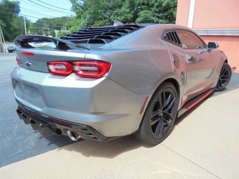 Used 2023 Chevrolet Camaro LT w/ Technology Package image 16