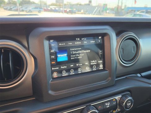Used 2021 Jeep Gladiator Sport image 25