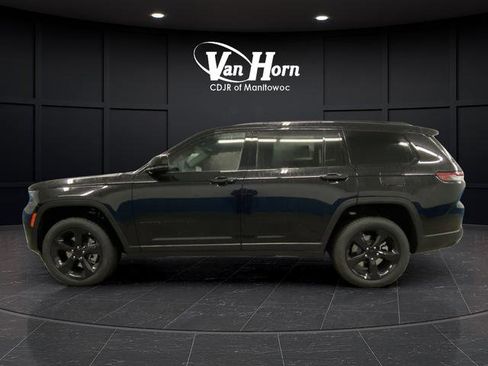 New 2025 Jeep Grand Cherokee L Limited w/ Black Appearance Package image 13