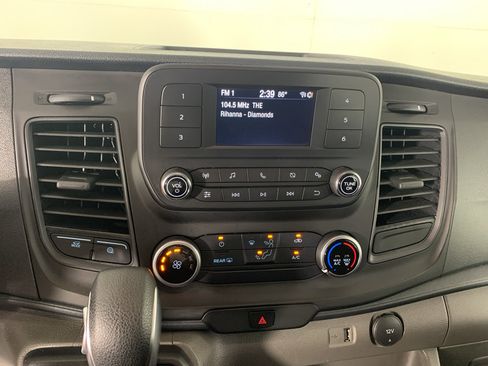 Used 2025 Ford Transit 250 Low Roof w/ Exterior Upgrade Package RWD image 24
