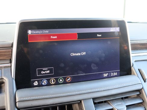 Used 2021 Chevrolet Tahoe LT w/ LT Signature Package image 26