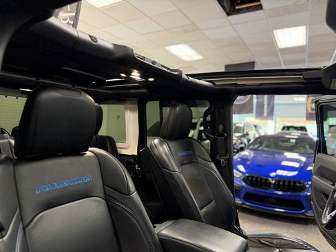Used 2023 Jeep Wrangler Unlimited Rubicon 4xe w/ Cold Weather Group AWD/4WD image 37