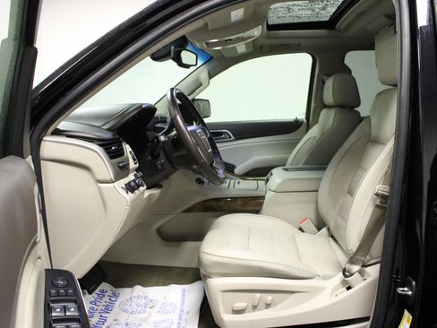 Used 2017 GMC Yukon Denali w/ Open Road Package image 12