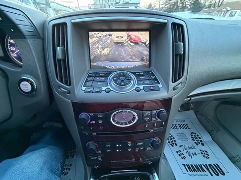 Used 2011 INFINITI G37 x Sedan w/ Premium Pkg image 14