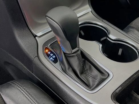 Used 2020 Jeep Grand Cherokee Altitude image 18