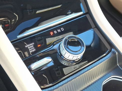 New 2025 Jeep Grand Cherokee L Limited image 10