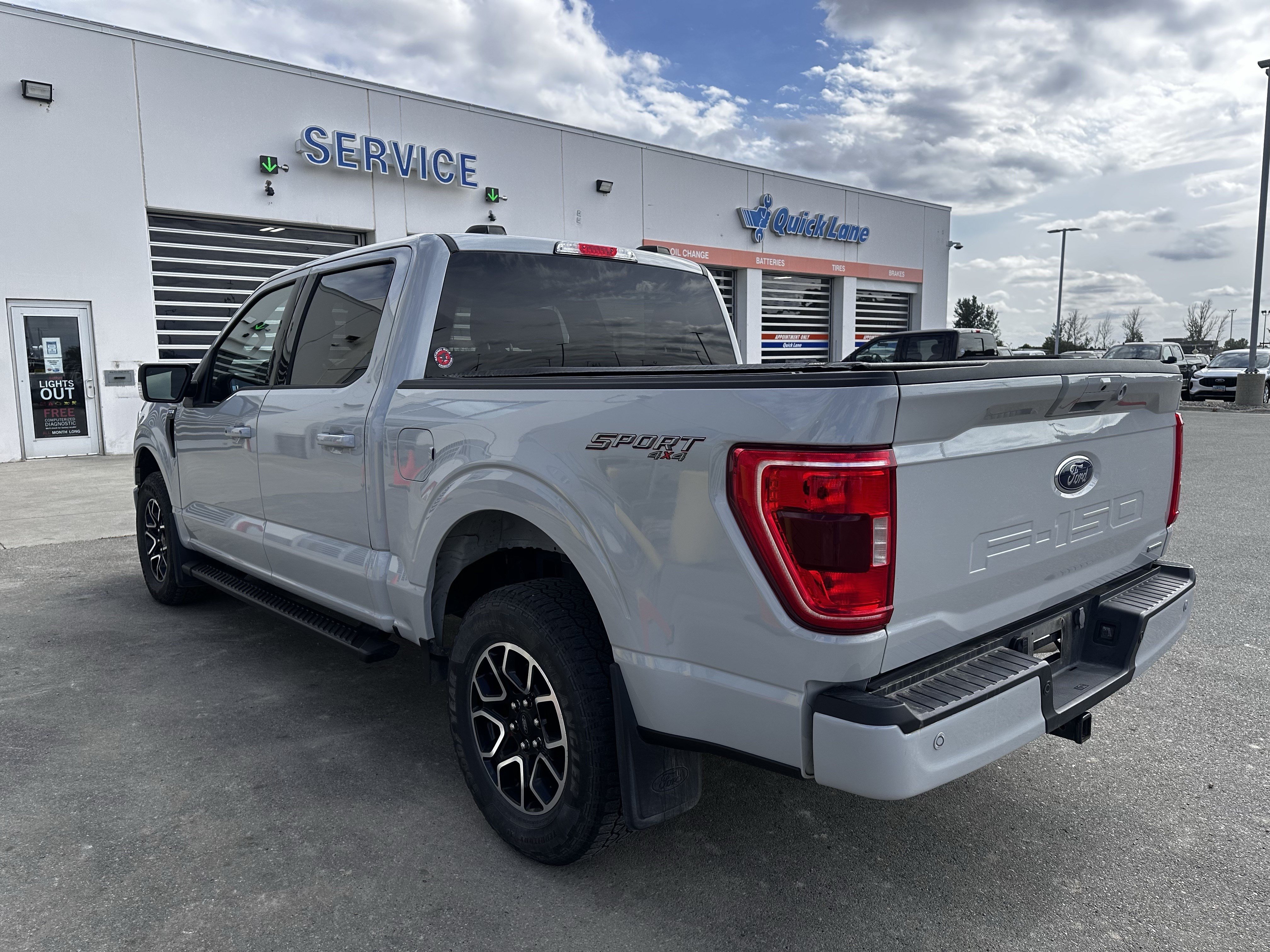 Used 2023 Ford F150 XLT w/ Equipment Group 302A High AWD/4WD image 4