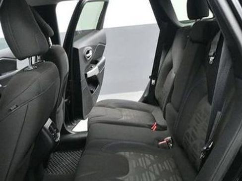 Used 2020 Jeep Cherokee Latitude AWD/4WD image 12