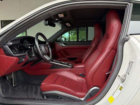 Used 2022 Porsche 911 Carrera 4S image 21