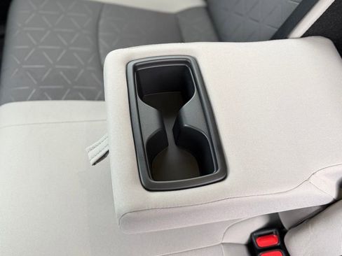 Used 2023 Toyota RAV4 XLE image 7