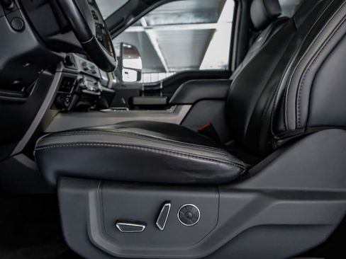 Used 2022 Ford F250 Platinum w/ FX4 Off-Road Package image 29