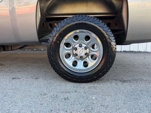 Used 2009 Chevrolet Silverado 1500 LS image 32