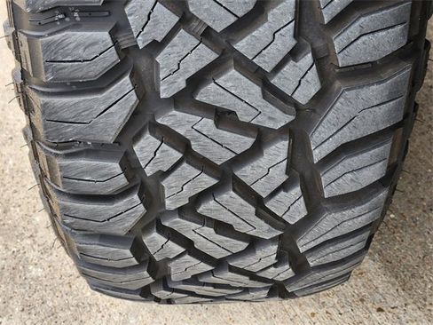 Used 2012 GMC Sierra 1500 SLT w/ SLT Convenience Package image 12