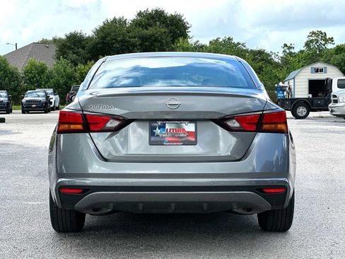 Used 2024 Nissan Altima 2.5 S FWD image 14