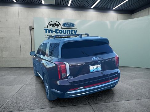 Used 2023 Hyundai Palisade Calligraphy image 5
