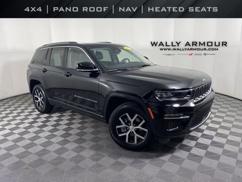 Used 2023 Jeep Grand Cherokee Limited image 1