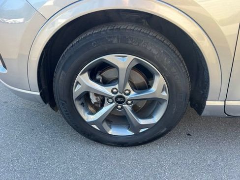 Certified 2023 Ford Escape ST-Line w/ Tech Pack #1 AWD/4WD image 9