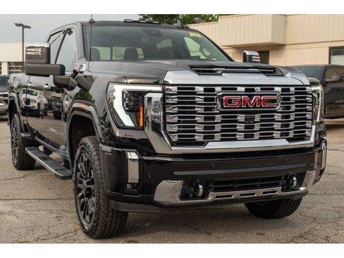 New 2026 GMC Sierra 2500 Denali w/ Denali Reserve Package AWD/4WD image 37