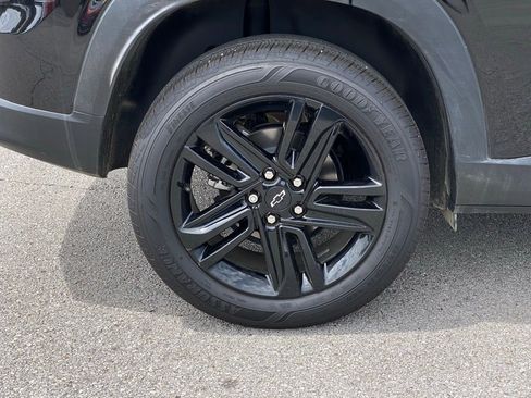 Used 2025 Chevrolet Trax ACTIV FWD image 31