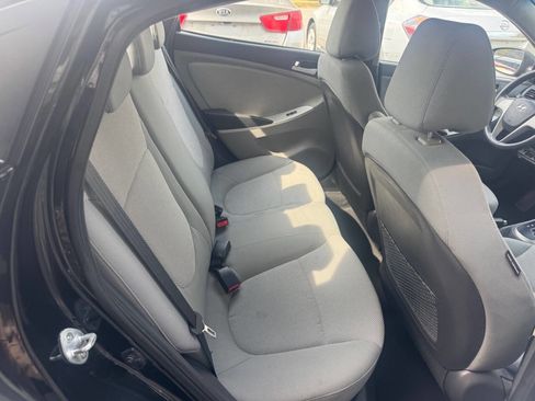 Used 2013 Hyundai Accent GLS FWD image 16