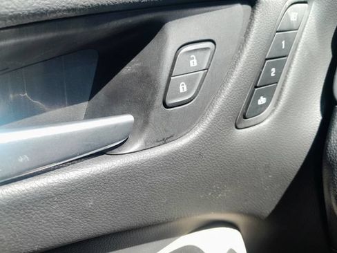 Used 2018 Buick Envision Essence FWD image 8