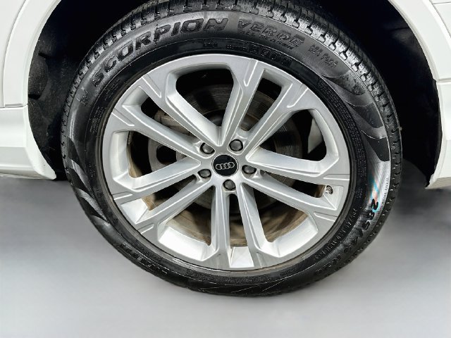 Used 2025 Audi Q7 3.0T Premium Plus AWD/4WD image 33