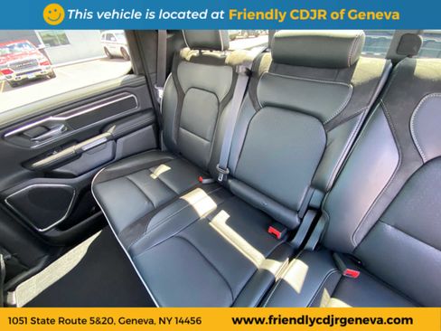 Used 2025 RAM 1500 Laramie image 15