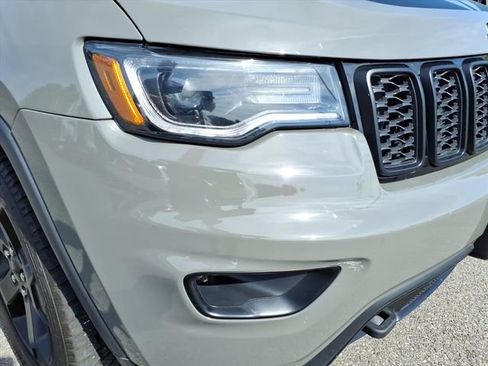 Used 2021 Jeep Grand Cherokee Freedom Edition AWD/4WD image 3