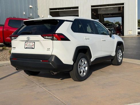 Certified 2025 Toyota RAV4 LE AWD/4WD image 5