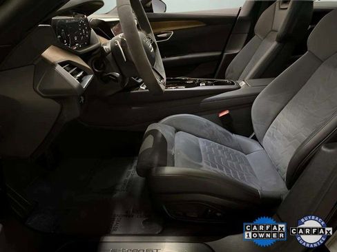 Used 2023 Audi e-tron GT Premium Plus image 66