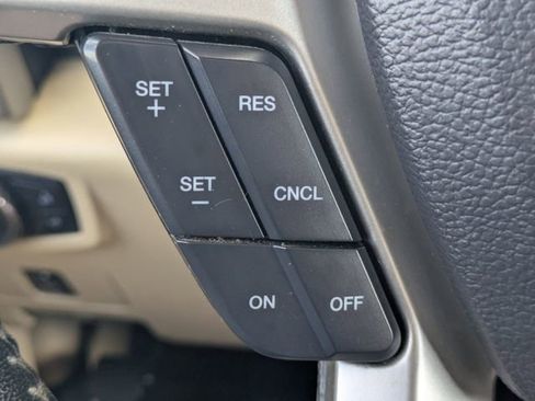 Used 2020 Ford F350 Lariat w/ Chrome Package image 29