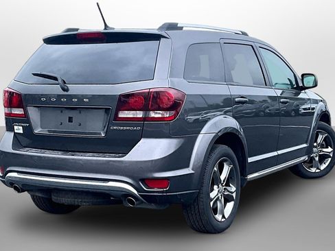 Used 2015 Dodge Journey Crossroad w/ Flexible Seating Group FWD image 11