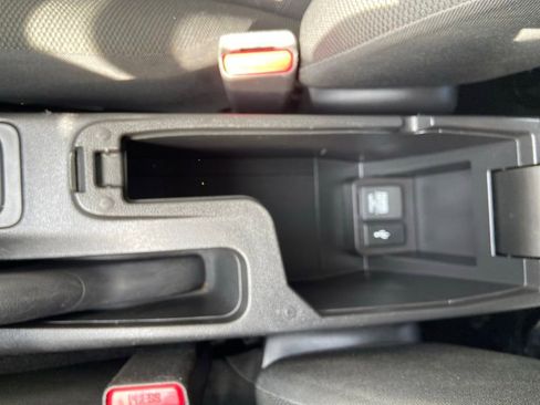 Used 2016 Honda Fit EX image 30
