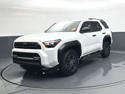 Used 2025 Toyota 4Runner SR5 image 9