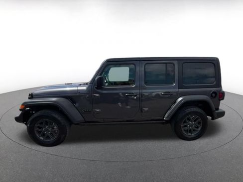 Used 2025 Jeep Wrangler Unlimited Sport AWD/4WD image 9