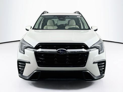 Used 2023 Subaru Ascent Limited AWD/4WD image 2